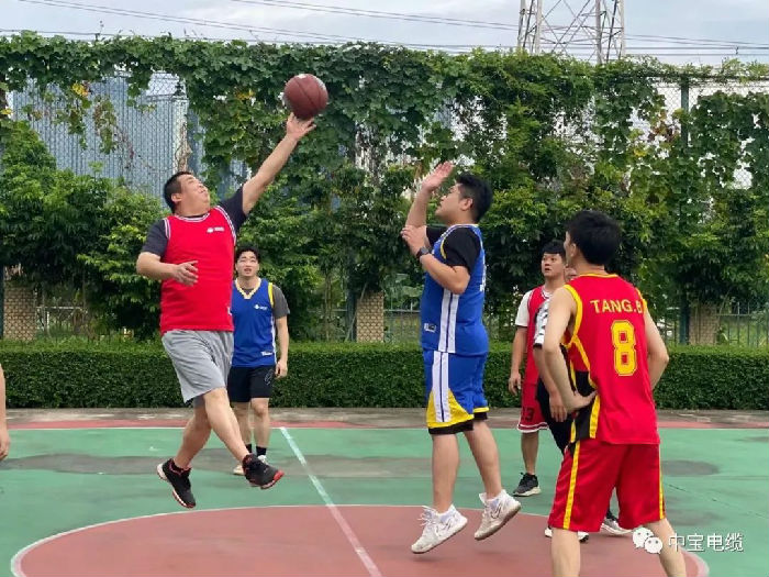 圖（tú）片